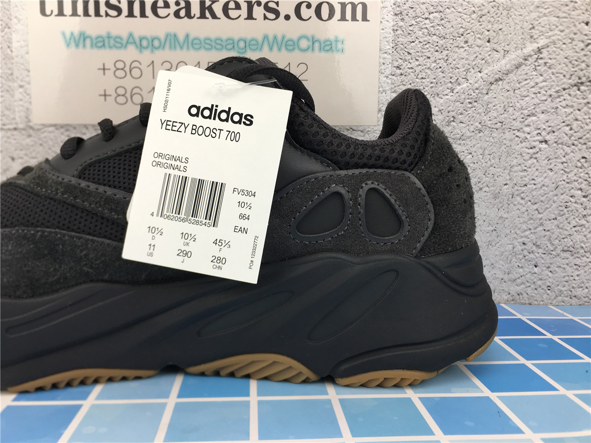 Yeezy Boost 700 Utility Black FV5304